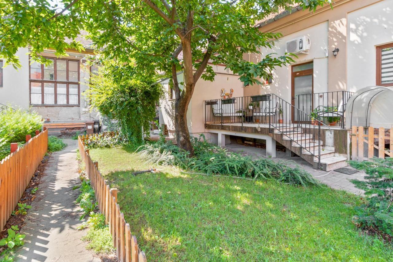 Elle Home Oradea Exterior photo